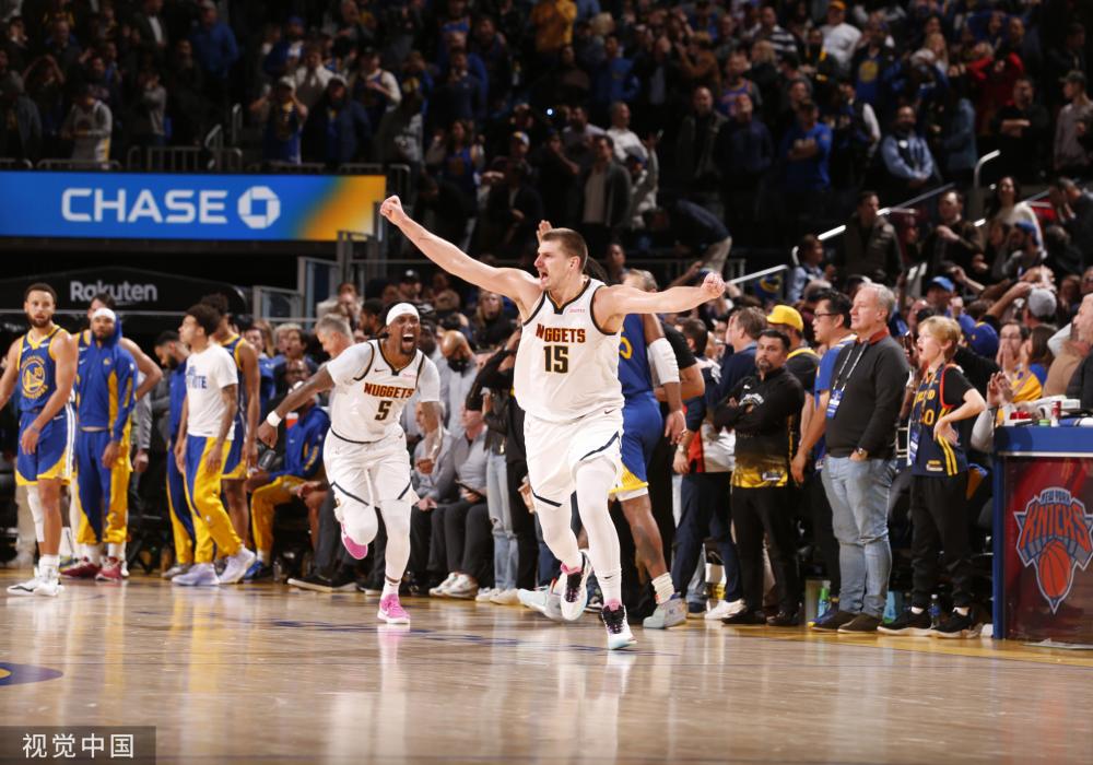 然而他与西 然而他与西